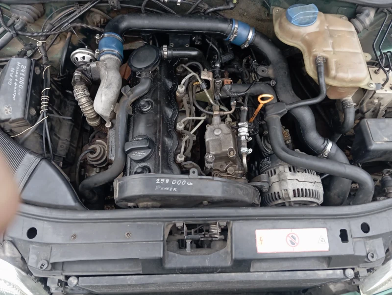 Audi A4, снимка 4 - Автомобили и джипове - 52679562