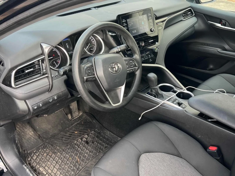 Toyota Camry * Hybrid LE * CARFAX * ЦЕНА ДО БГ, снимка 7 - Автомобили и джипове - 52877635