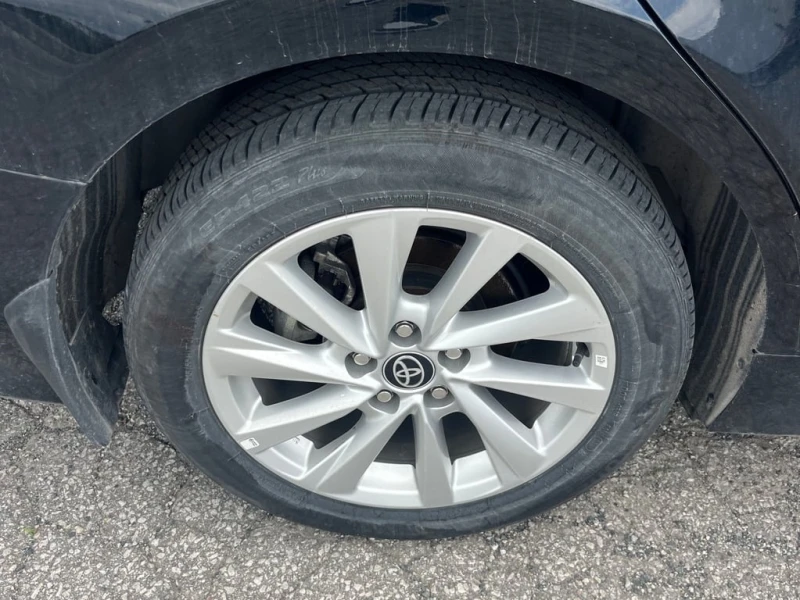 Toyota Camry * Hybrid LE * CARFAX * ЦЕНА ДО БГ, снимка 6 - Автомобили и джипове - 52877635