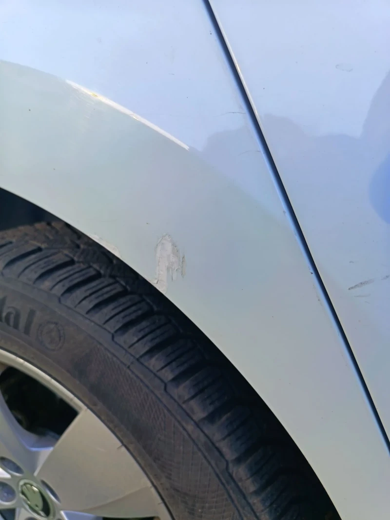 Skoda Fabia 1.2i, снимка 11 - Автомобили и джипове - 52921763