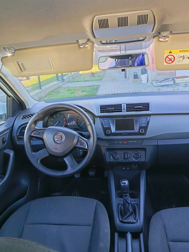 Skoda Fabia 1.2i, снимка 16 - Автомобили и джипове - 52921763