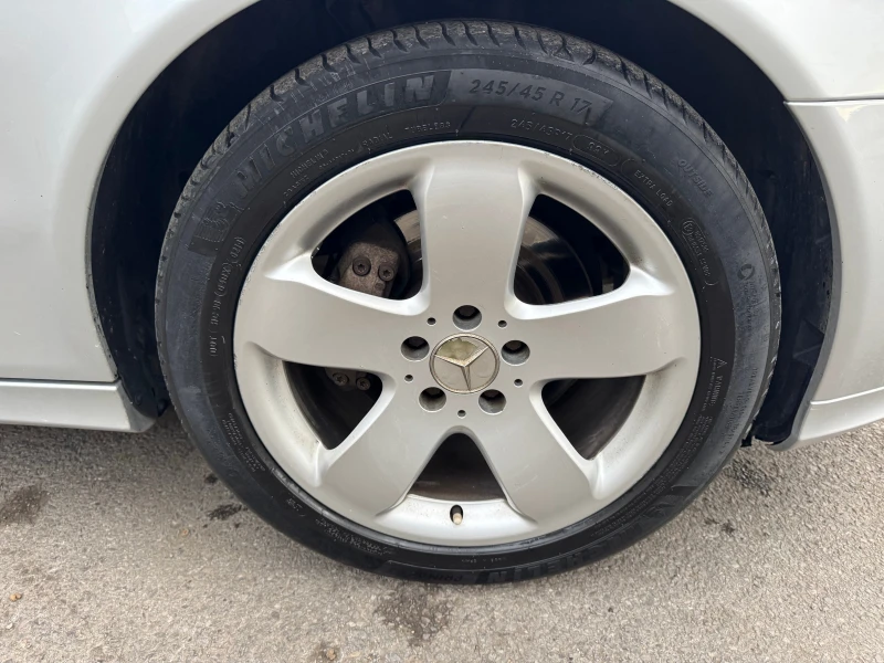 Mercedes-Benz E 320 CDI T Avantgarde, снимка 15 - Автомобили и джипове - 53003964