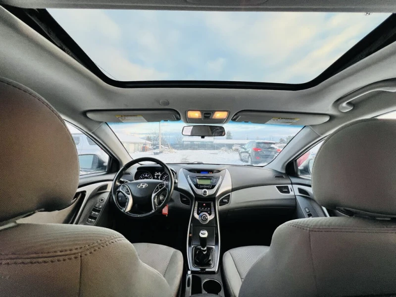 Hyundai Elantra Hyundai* Elantra* GLS* FWD* АвтоКредит* (ЦЕНА ДОБГ, снимка 10 - Автомобили и джипове - 53262847