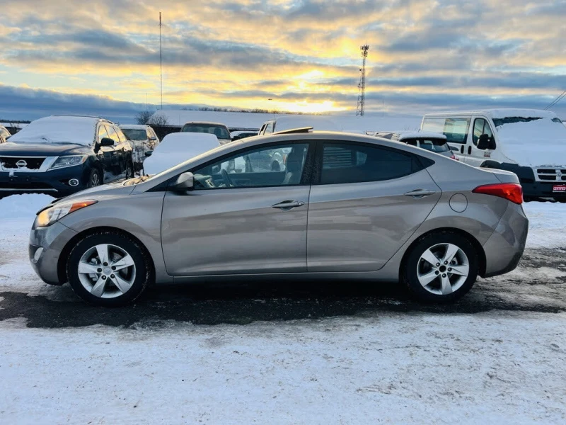 Hyundai Elantra Hyundai* Elantra* GLS* FWD* АвтоКредит* (ЦЕНА ДОБГ, снимка 8 - Автомобили и джипове - 53262847