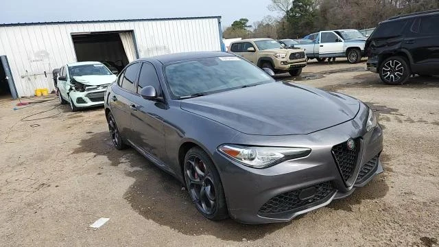 Alfa Romeo Giulia 2.0l Ti Q4, снимка 13 - Автомобили и джипове - 53775520