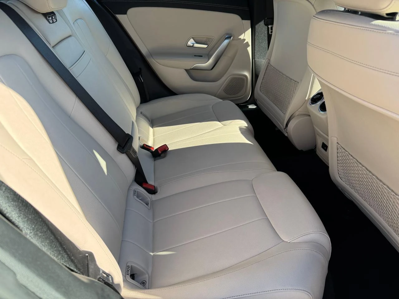 Mercedes-Benz CLA 250 2021 - изображение 6