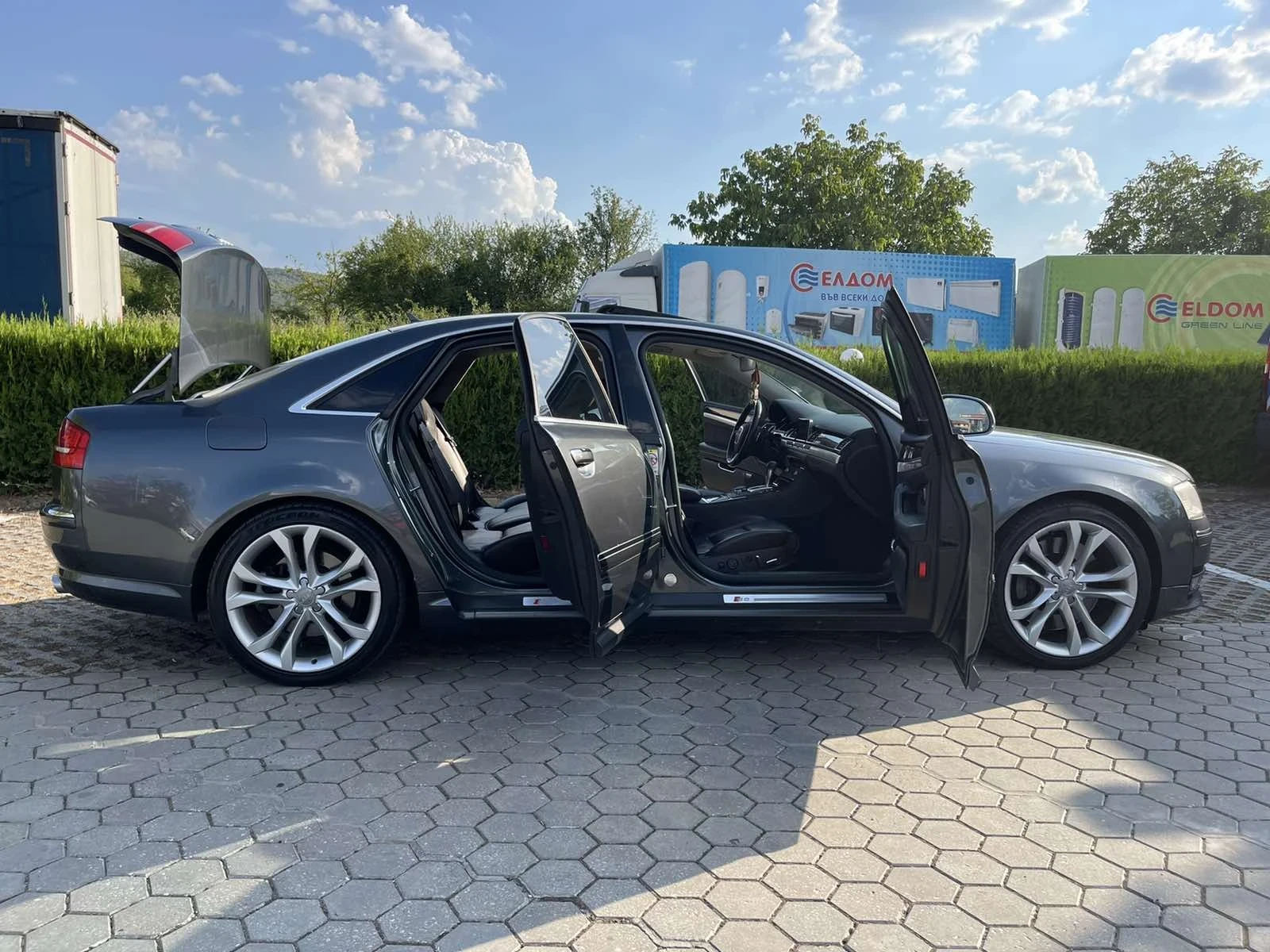 Audi S8  - изображение 6