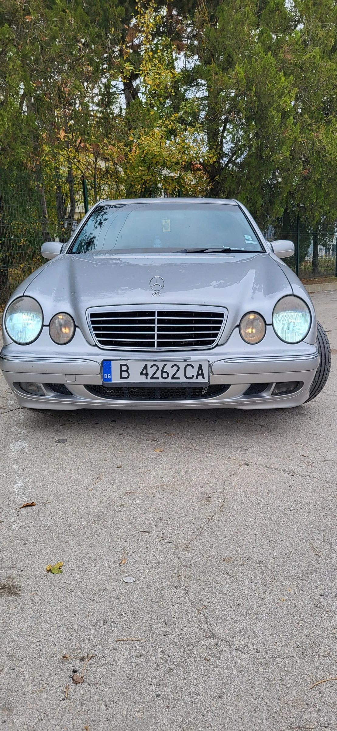 Mercedes-Benz E 320  - изображение 3