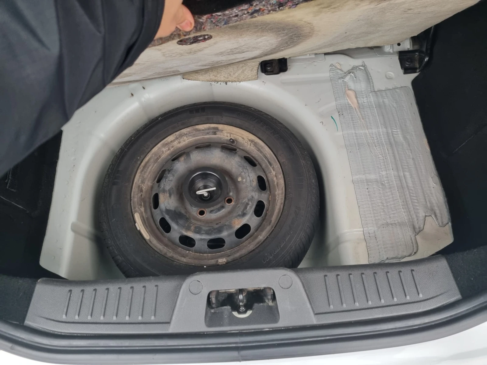 Ford Fiesta 1.25 82�.�. Ambiente | Mobile.bg � ����������� 17