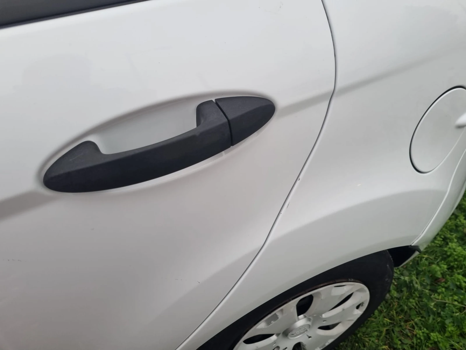 Ford Fiesta 1.25 82�.�. Ambiente | Mobile.bg � ����������� 11
