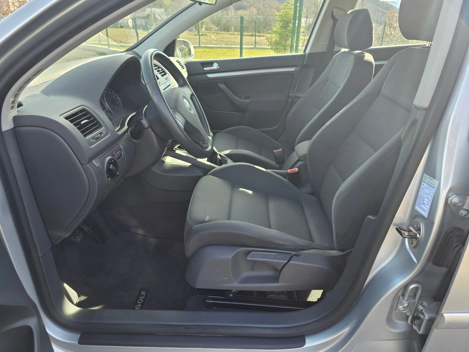 VW Golf 1.6 136000km!!! | Mobile.bg � ����������� 12