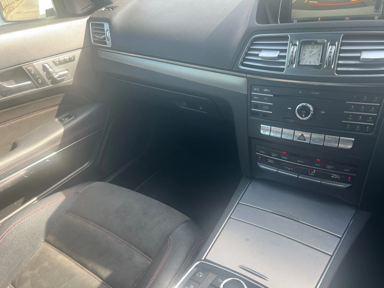 Mercedes-Benz E 220, снимка 13 - Автомобили и джипове - 53705044