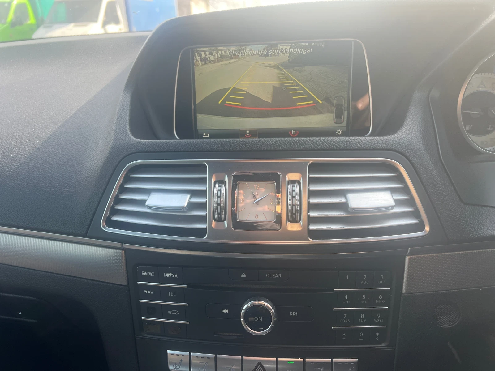 Mercedes-Benz E 220, снимка 14 - Автомобили и джипове - 53705044