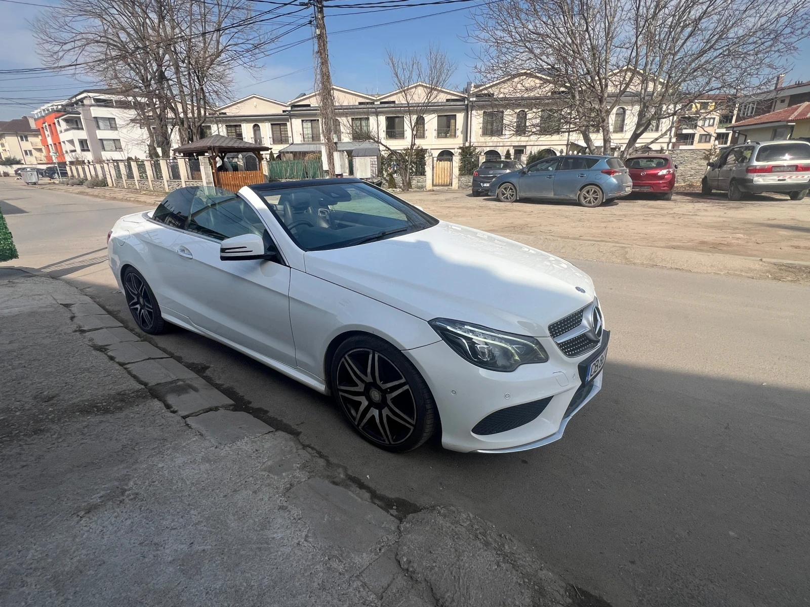 Mercedes-Benz E 220, снимка 6 - Автомобили и джипове - 53705044