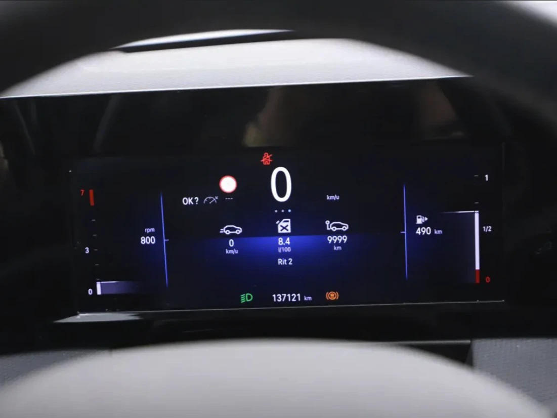 Opel Astra 1.2 Edition, снимка 16 - Автомобили и джипове - 53770127