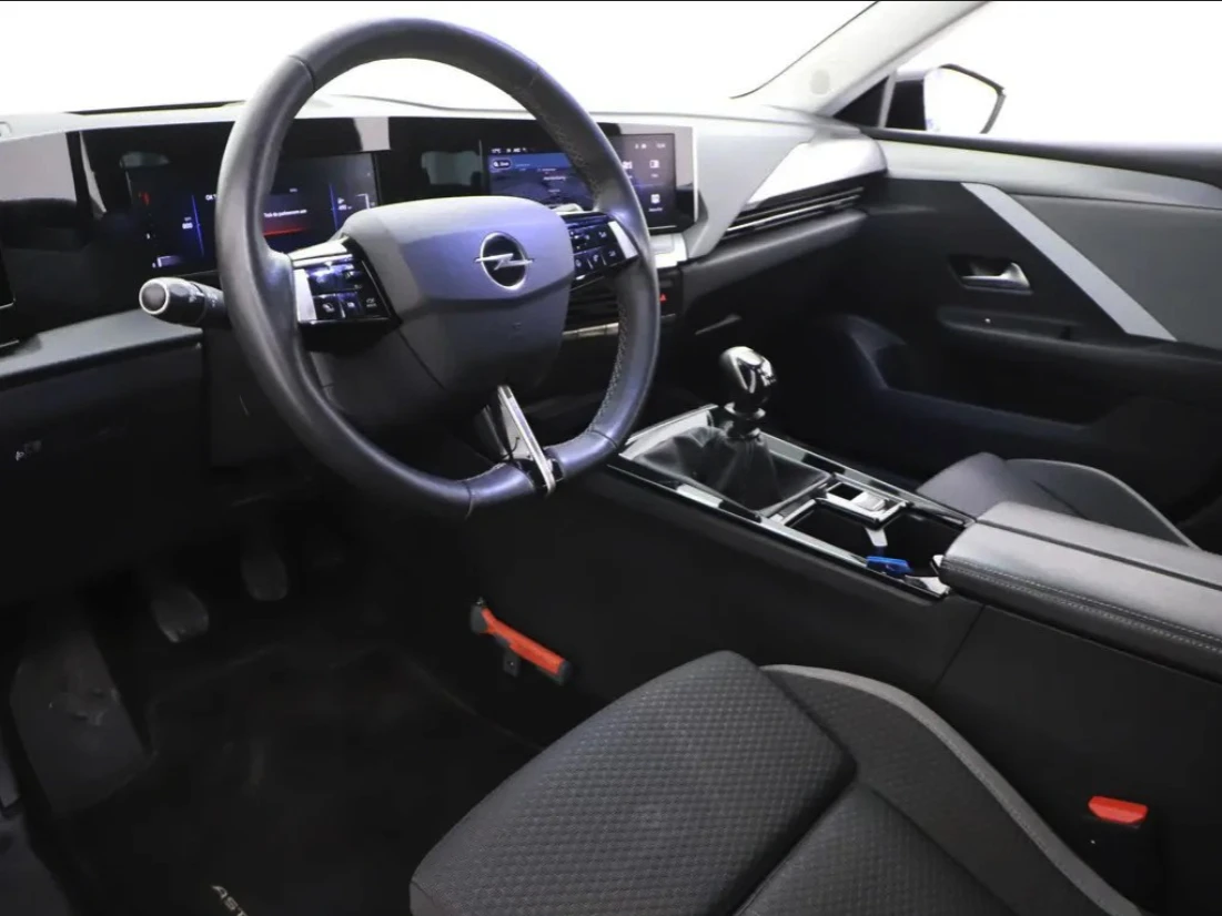 Opel Astra 1.2 Edition - изображение 7