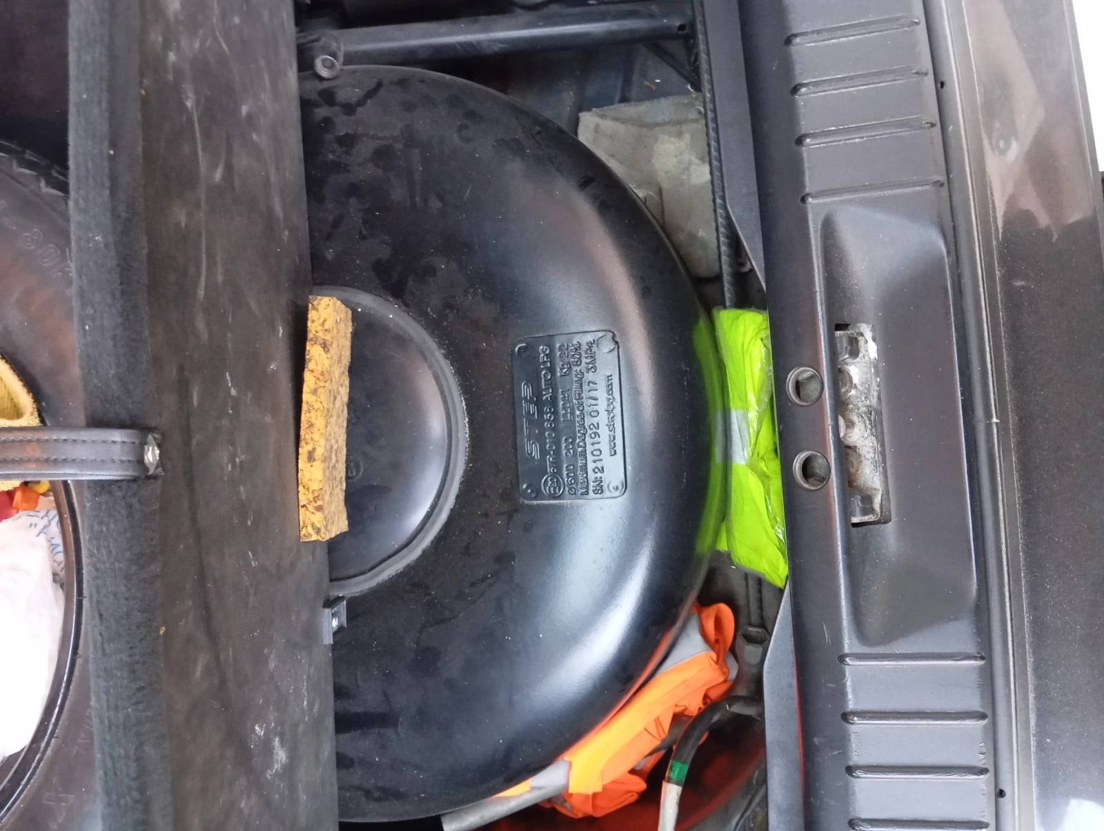 BMW 323, снимка 9 - Автомобили и джипове - 53828906