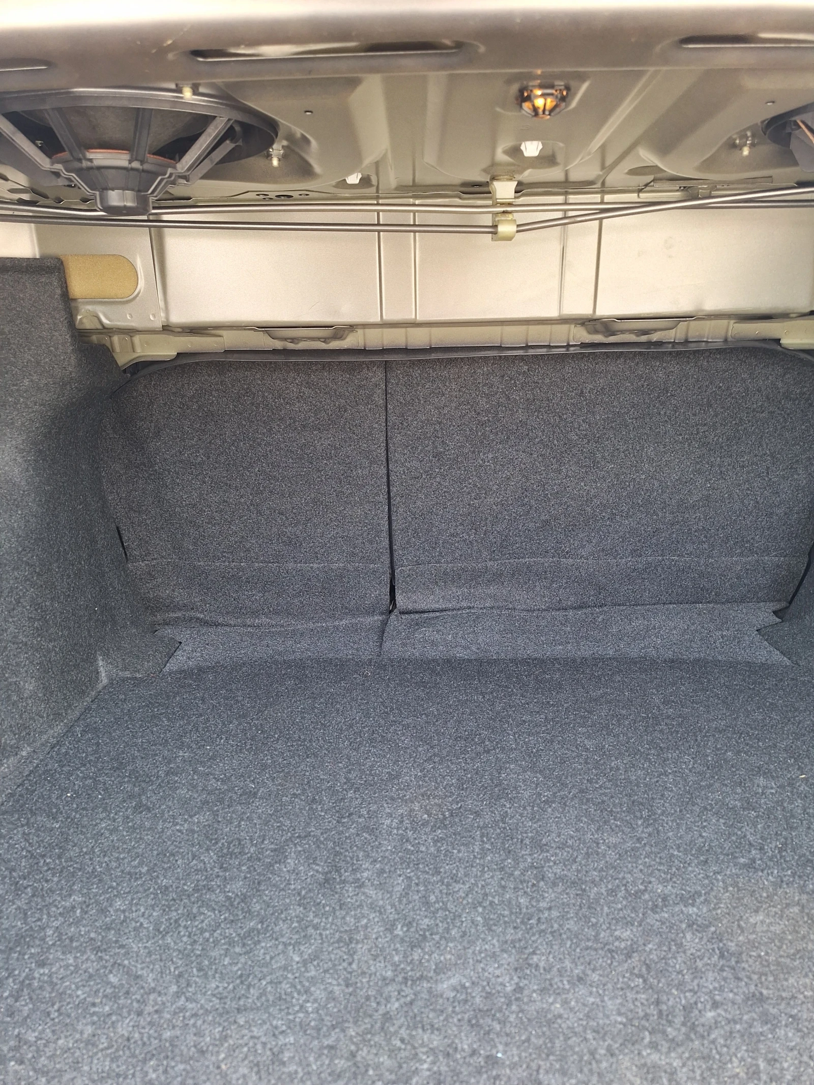 Toyota Corolla Executive Plus, снимка 14 - Автомобили и джипове - 53924435