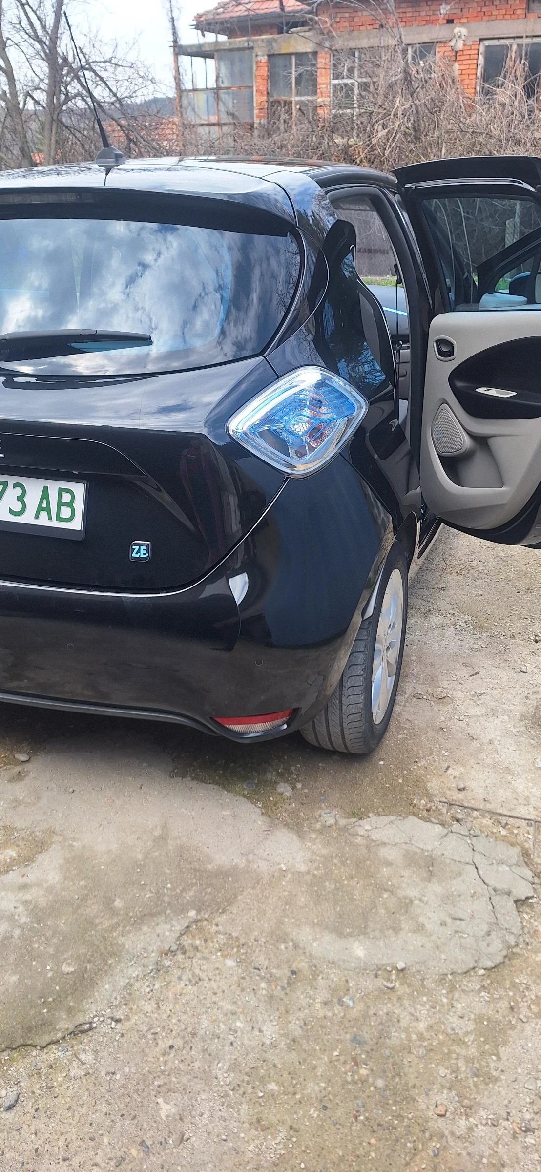 Renault Zoe, снимка 9 - Автомобили и джипове - 53976029