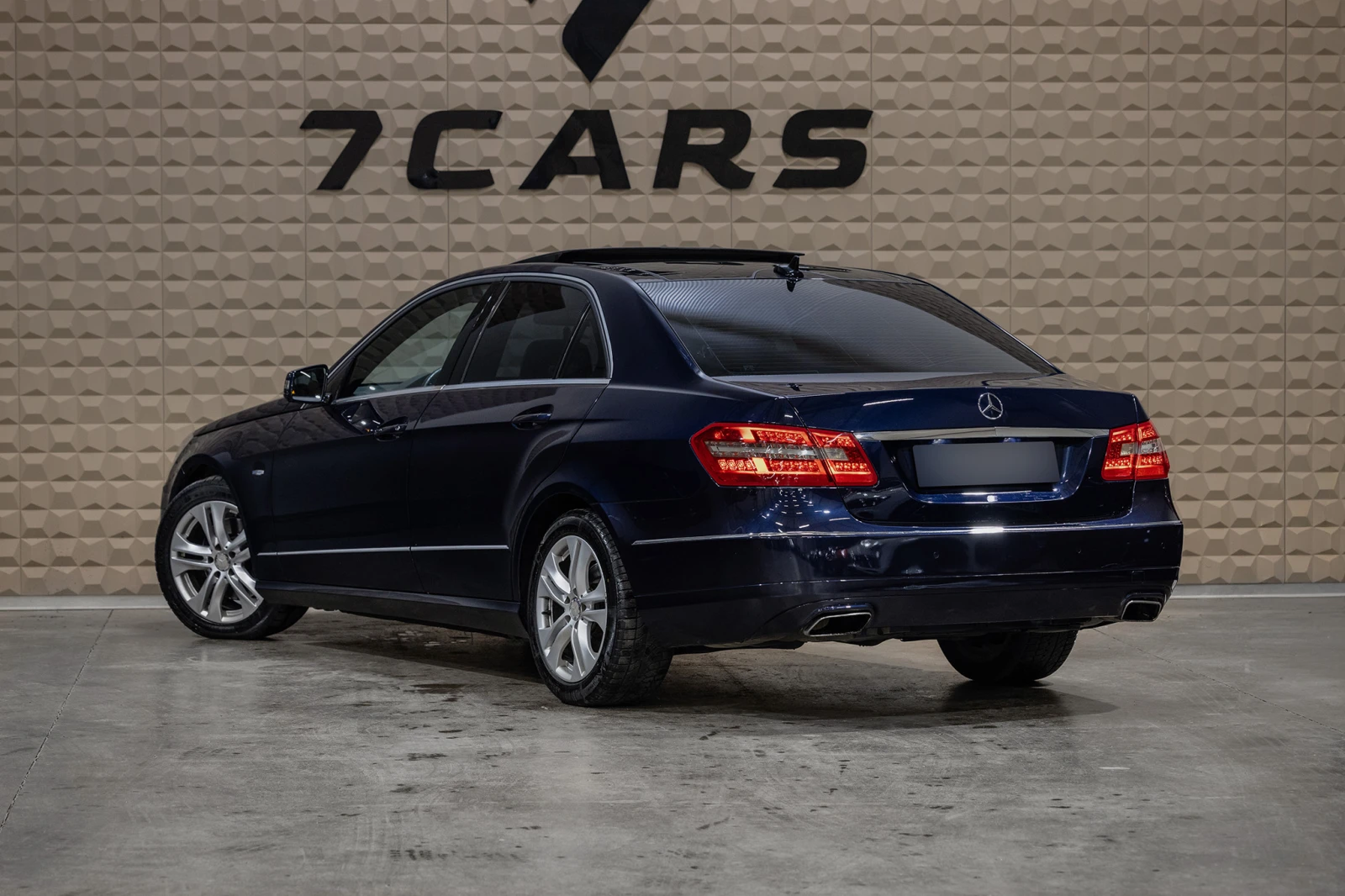 Mercedes-Benz E 350 CDI * AVANTGARDE * Гаранция * Harman/Kardon, снимка 4 - Автомобили и джипове - 54134486