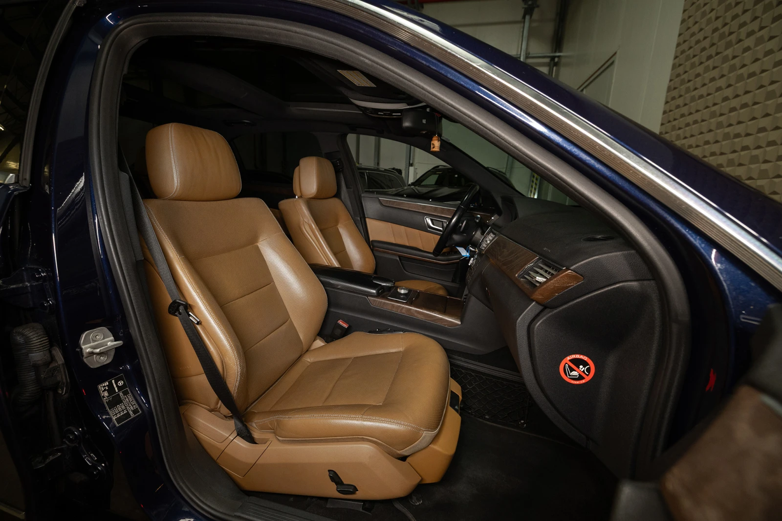 Mercedes-Benz E 350 CDI * AVANTGARDE * Гаранция * Harman/Kardon, снимка 10 - Автомобили и джипове - 54134486