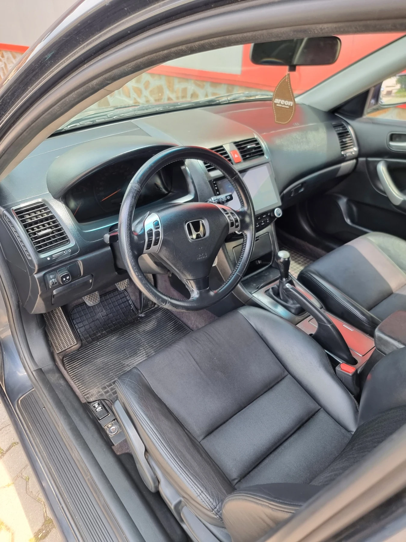 Honda Accord 2.0 LPG, снимка 17 - Автомобили и джипове - 54388648