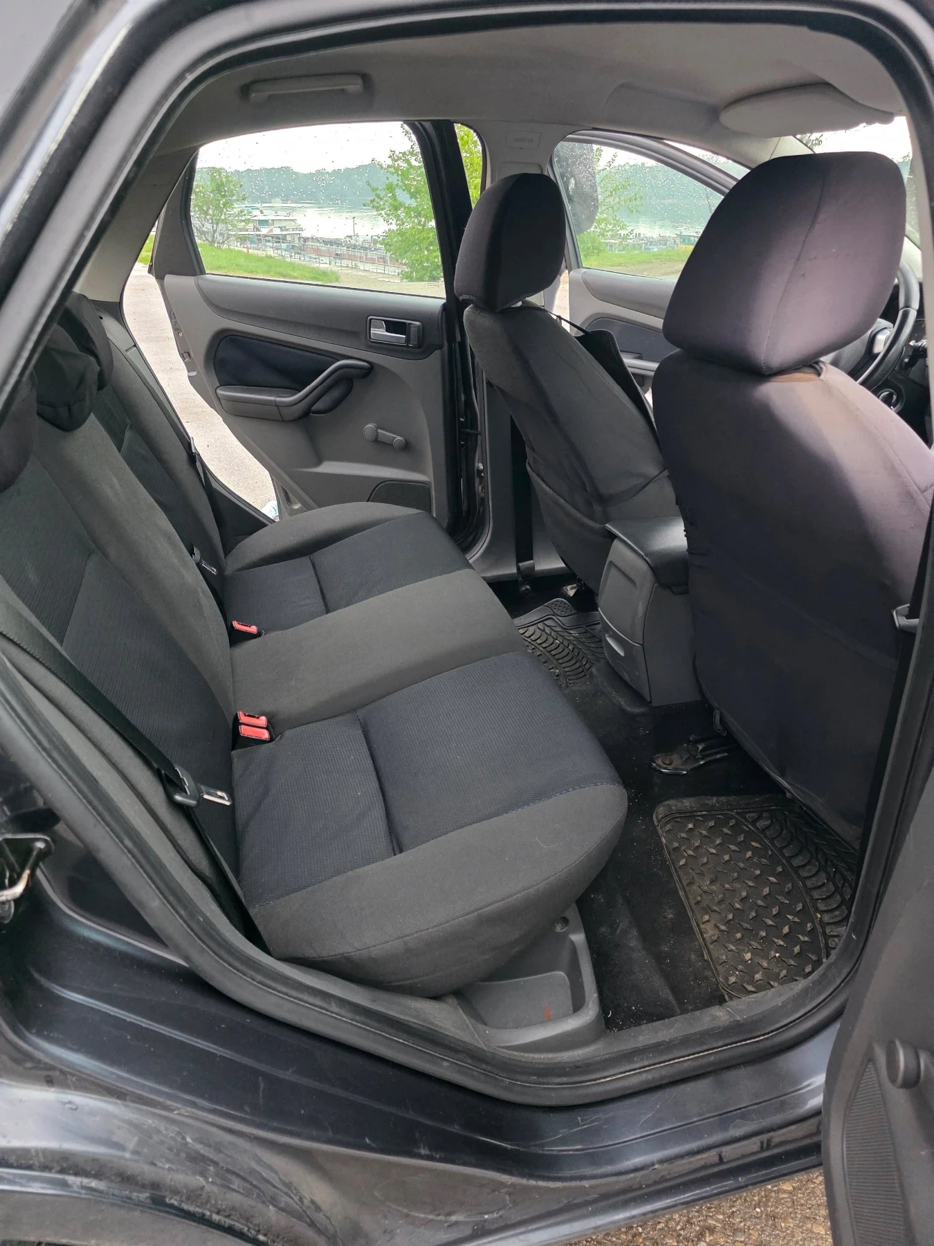 Ford Focus 1.6 TDCi, снимка 12 - Автомобили и джипове - 54488448