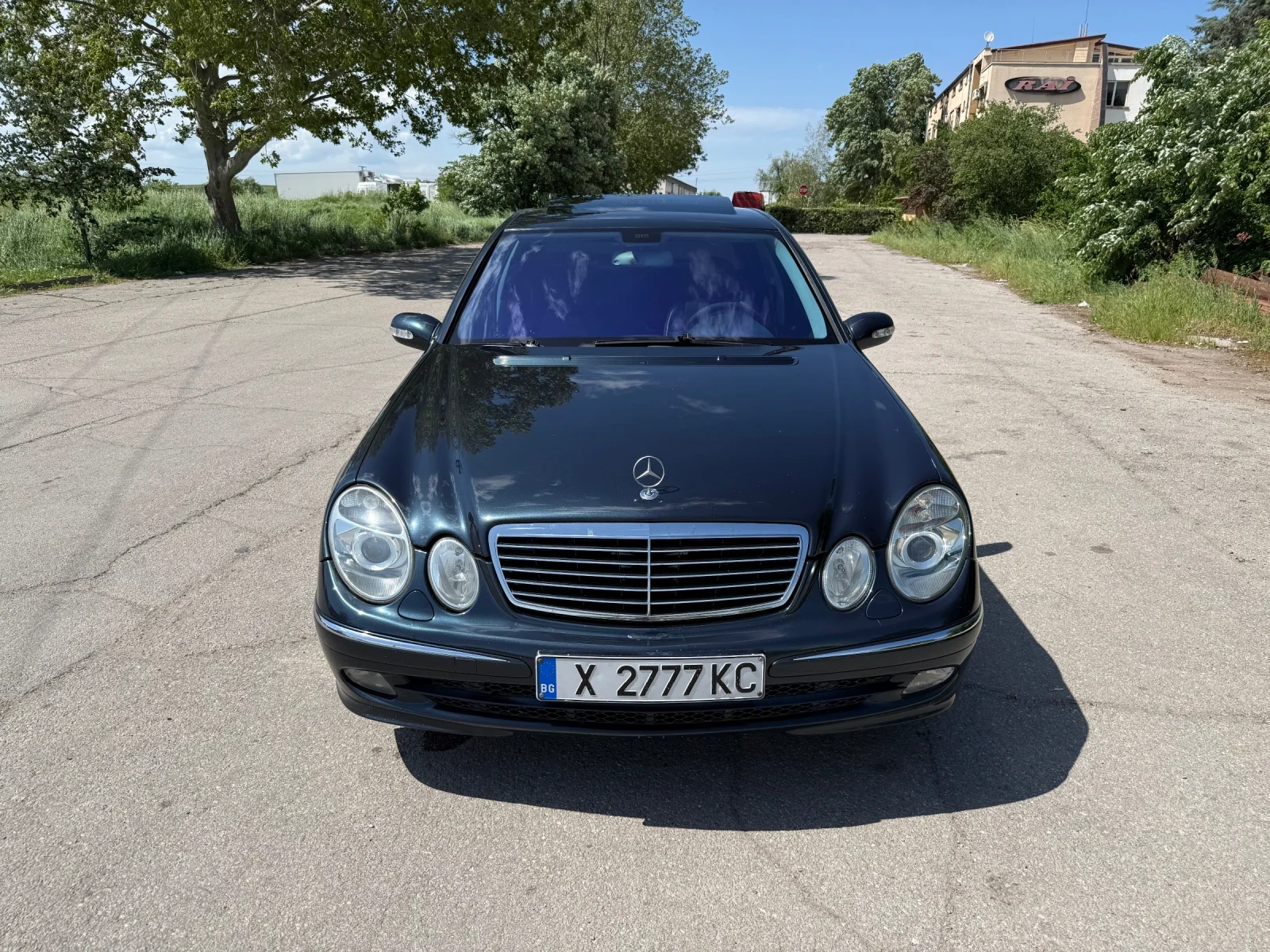 Mercedes-Benz E 320