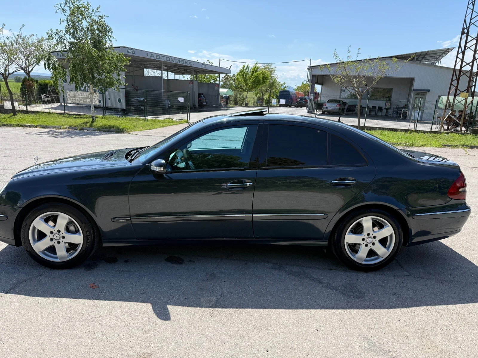 Mercedes-Benz E 320, снимка 2 - Автомобили и джипове - 54804483
