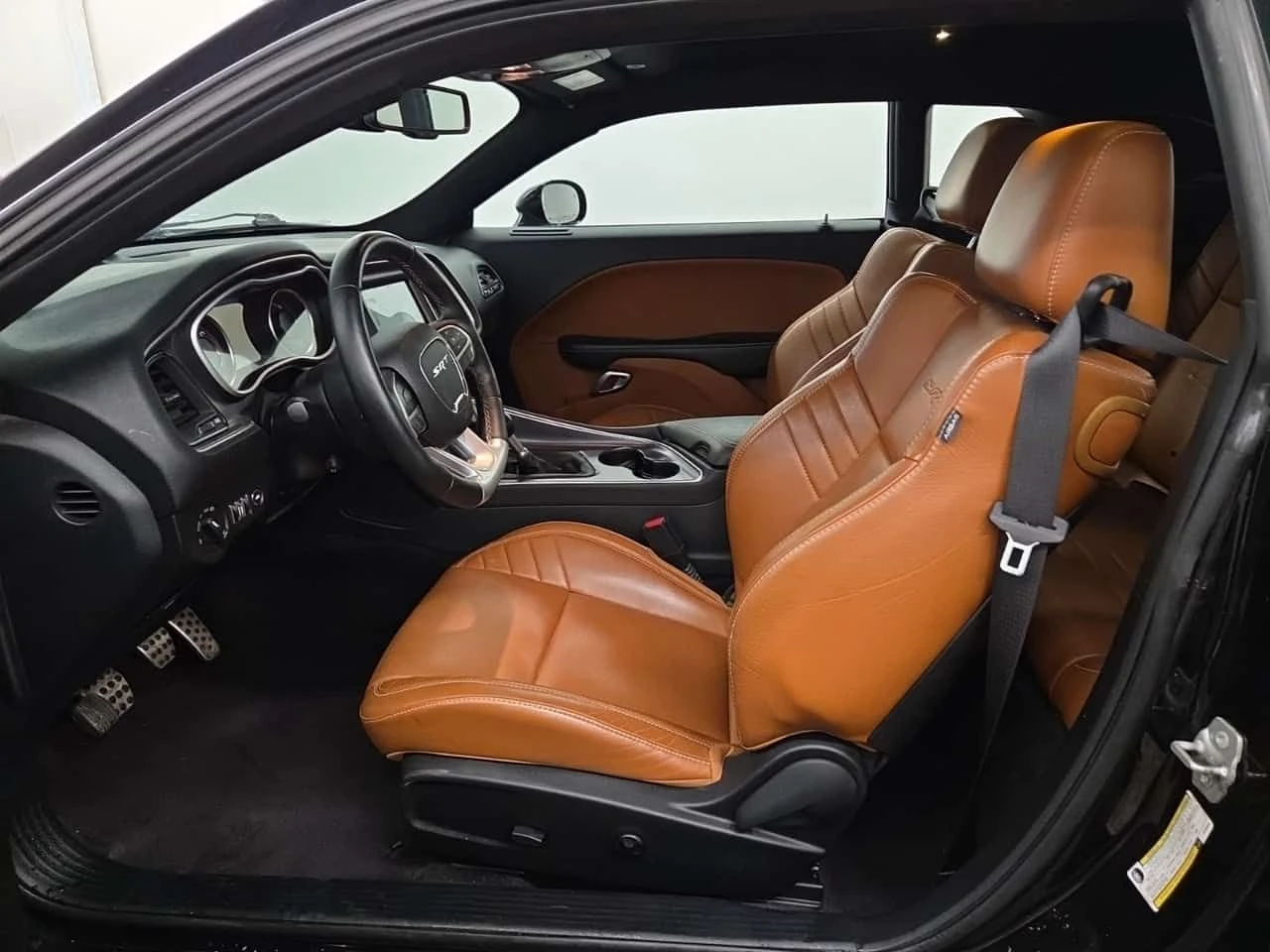 Dodge Challenger * SRT 392 * CARFAX * ЦЕНА ДО БГ, снимка 11 - Автомобили и джипове - 54903319