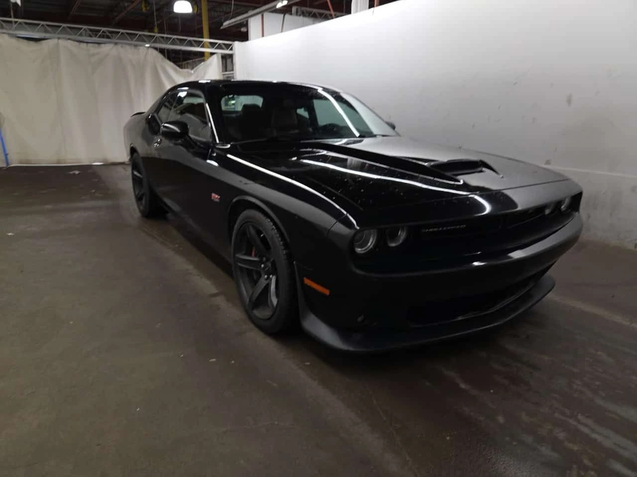 Dodge Challenger * SRT 392 * CARFAX * ЦЕНА ДО БГ, снимка 2 - Автомобили и джипове - 54903319