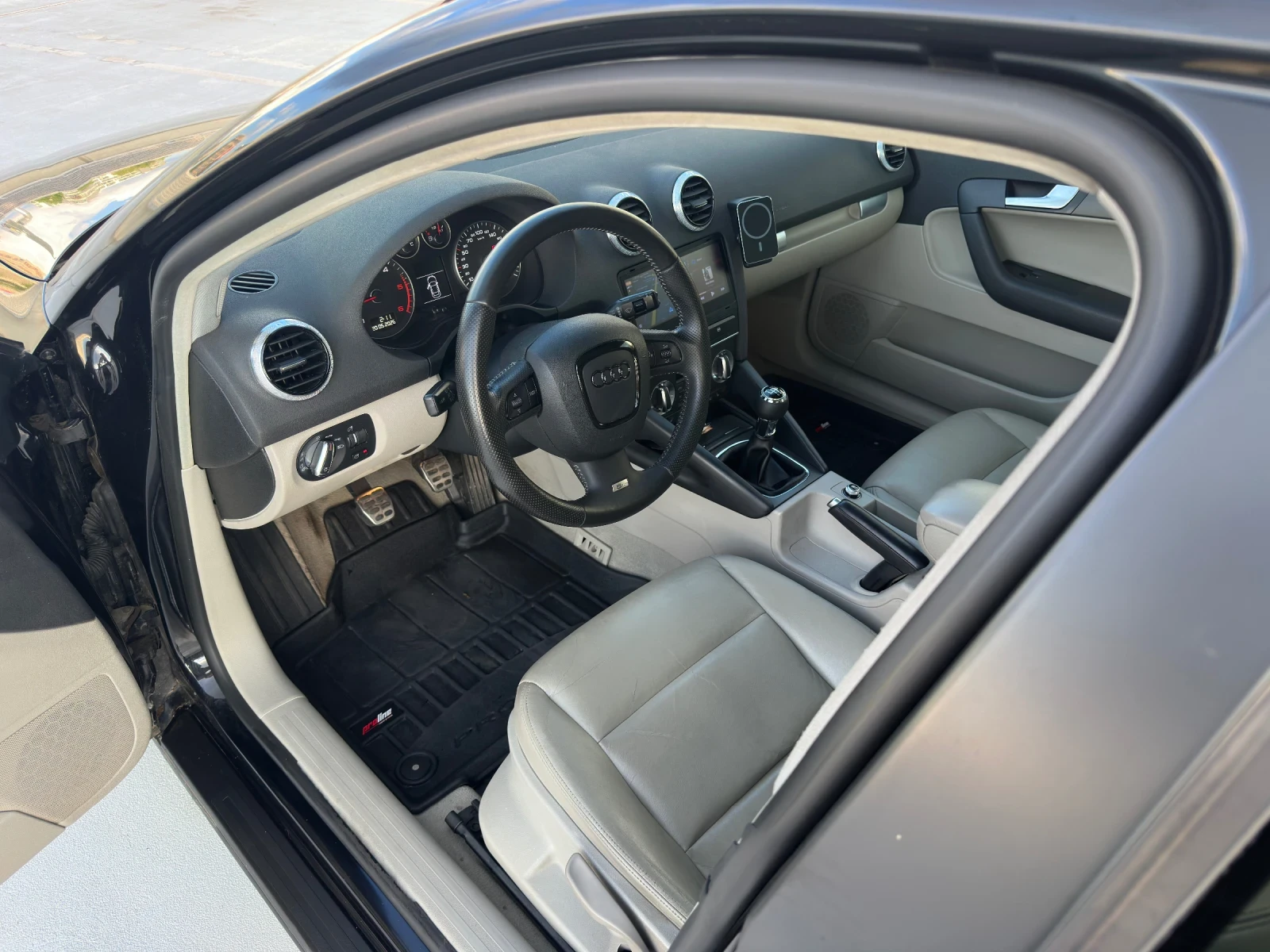 Audi A3 1.9TDI* S-Line* LED* PANO* CARPLAY* , снимка 9 - Автомобили и джипове - 55054805