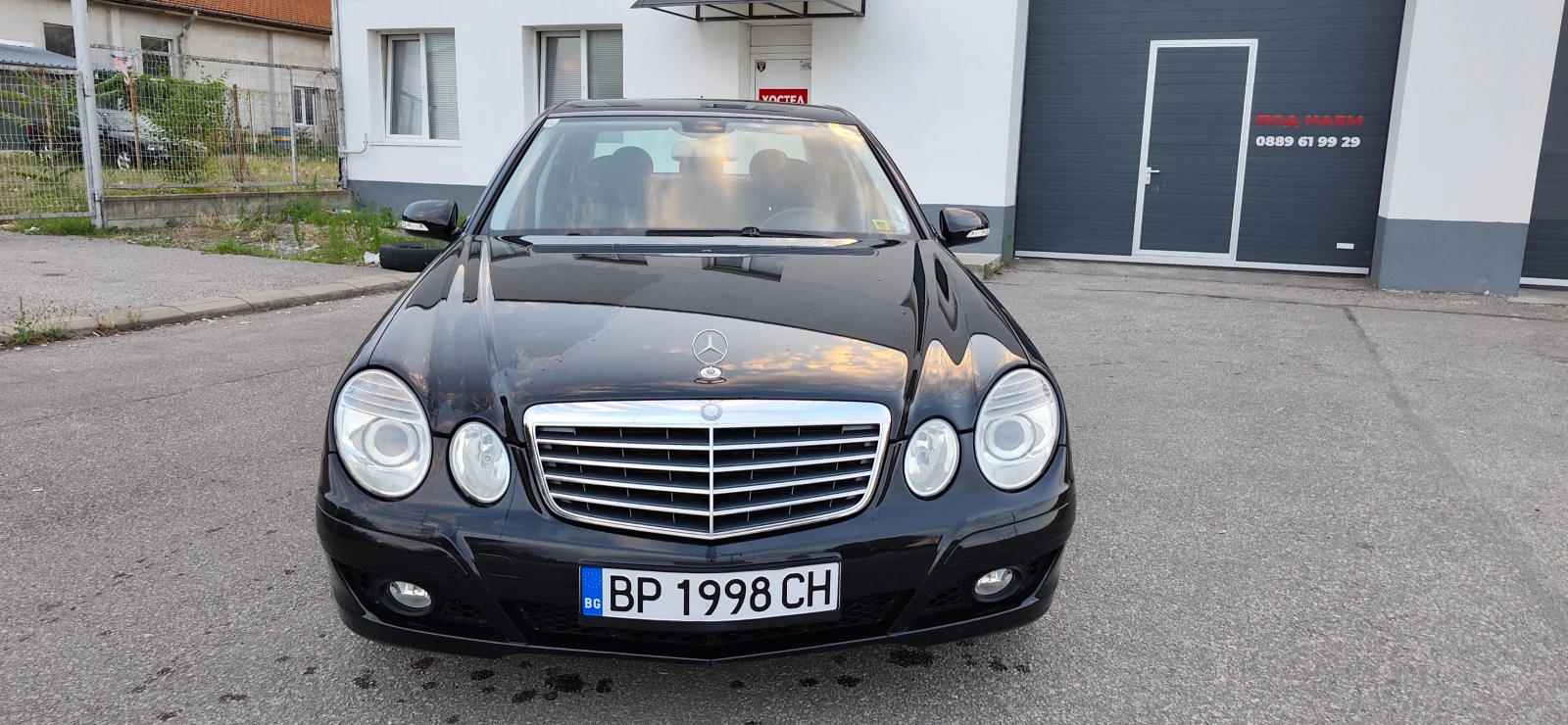 Mercedes-Benz E 280 4-MATIK, снимка 2 - Автомобили и джипове - 55335265