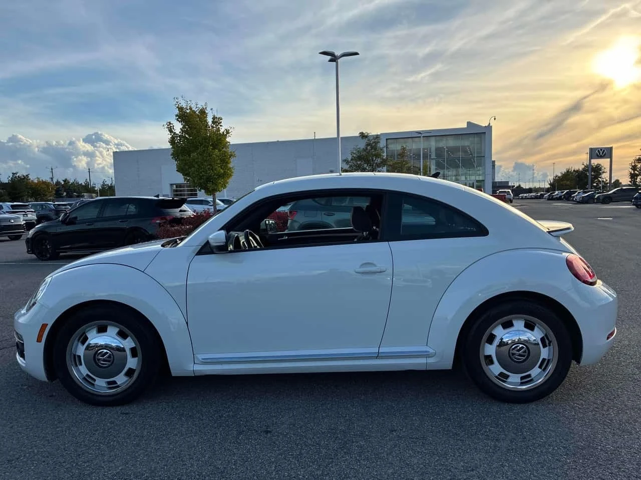VW Beetle * Auto * CARFAX * ��� ������������ ������ | Mobile.bg � ����������� 2