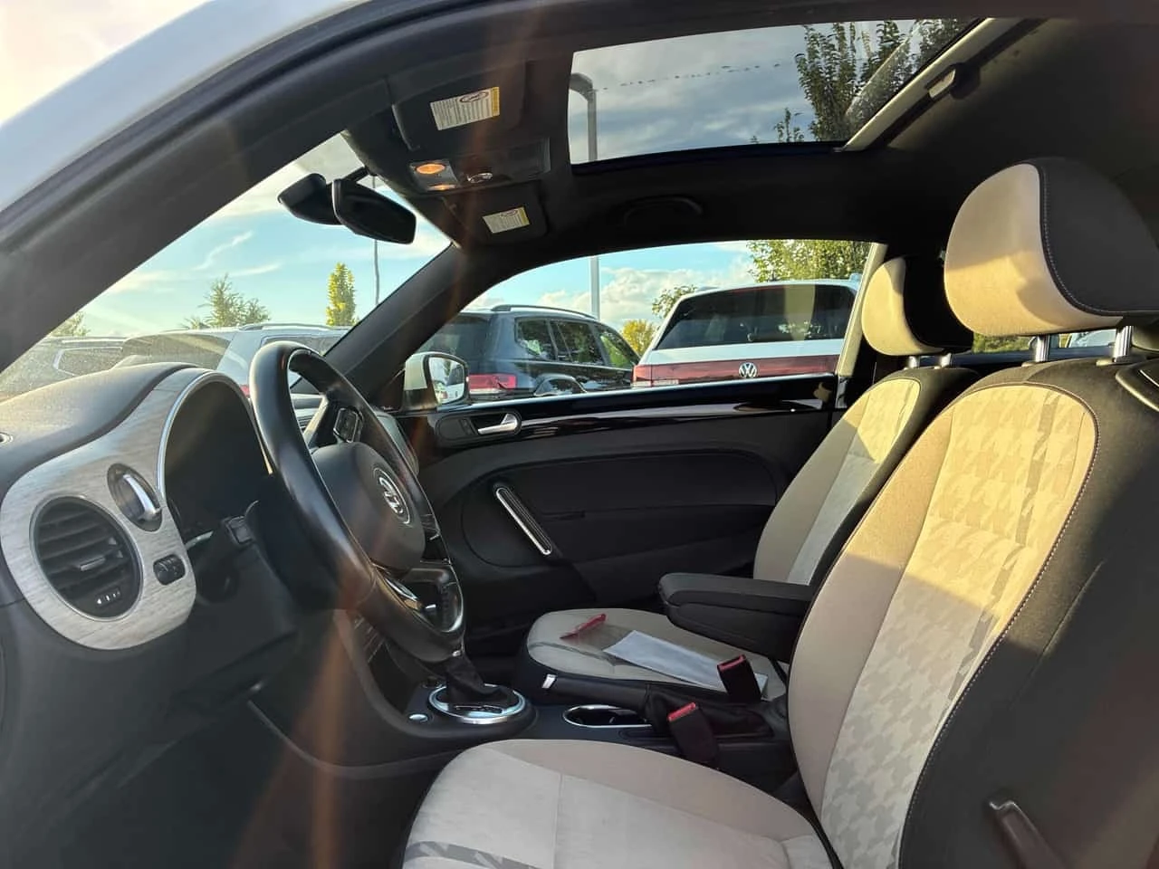 VW Beetle * Auto * CARFAX * ��� ������������ ������ | Mobile.bg � ����������� 12