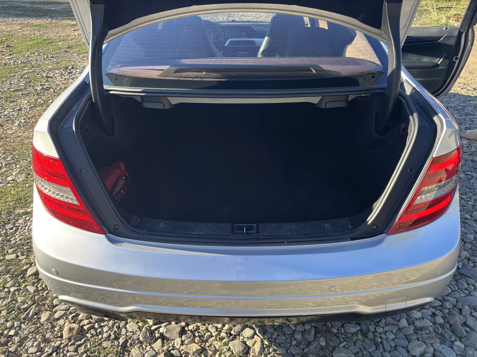 Mercedes-Benz C 220, снимка 11 - Автомобили и джипове - 56378663