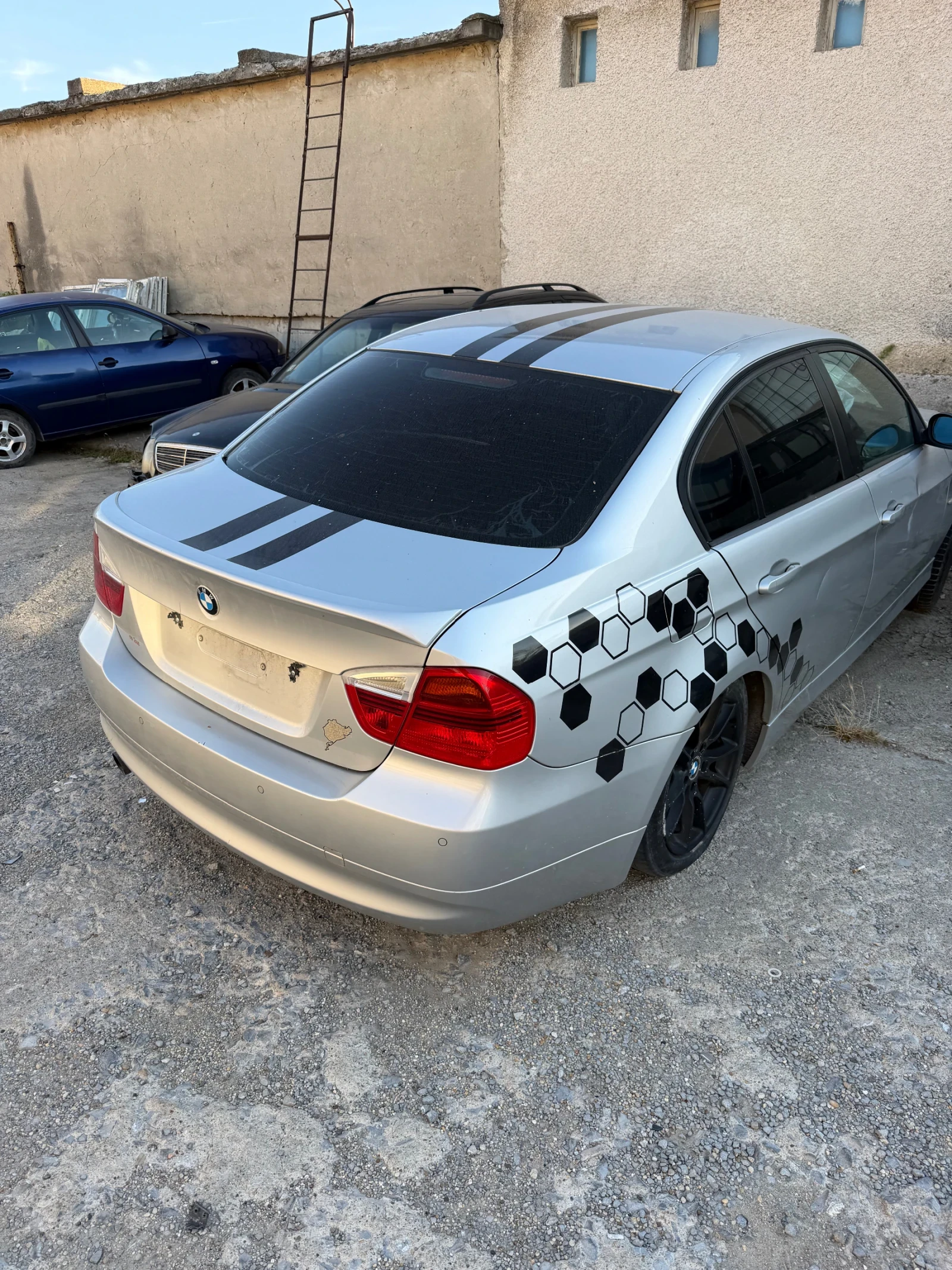 BMW 320, снимка 3 - Автомобили и джипове - 56384447