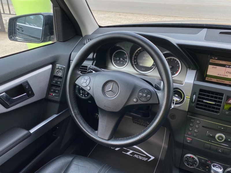 Mercedes-Benz GLK 350* 4Matic* Pano* Germany* , снимка 13 - Автомобили и джипове - 47271126