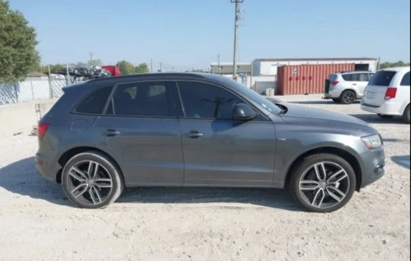 Audi Q5, снимка 6 - Автомобили и джипове - 48536550