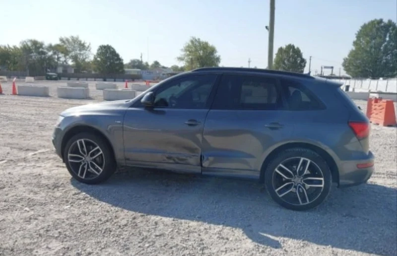 Audi Q5, снимка 4 - Автомобили и джипове - 48536550