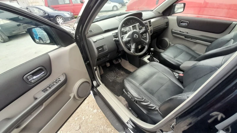 Nissan X-trail 2.2 TDI 136kc Кожа , снимка 8 - Автомобили и джипове - 49537186