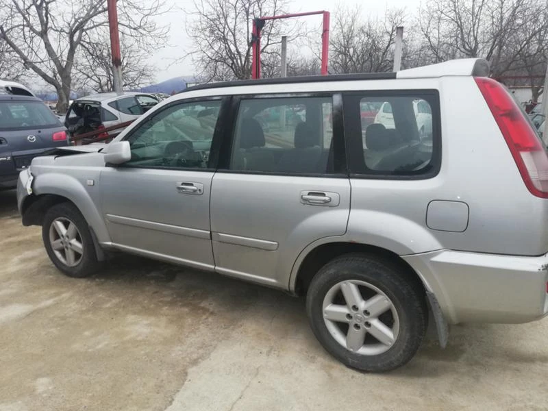 Nissan X-trail, снимка 7 - Автомобили и джипове - 28326770