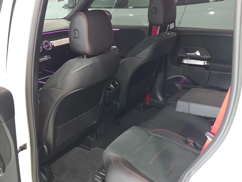 Mercedes-Benz GLB35AMG 2.0 Automatic, снимка 12 - Автомобили и джипове - 55826635