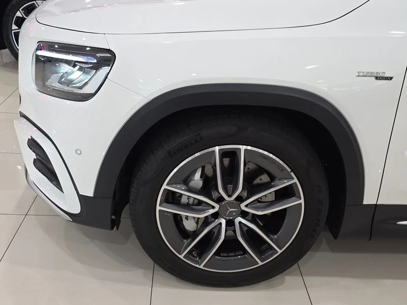 Mercedes-Benz GLB35AMG 2.0 Automatic, снимка 5 - Автомобили и джипове - 55826635