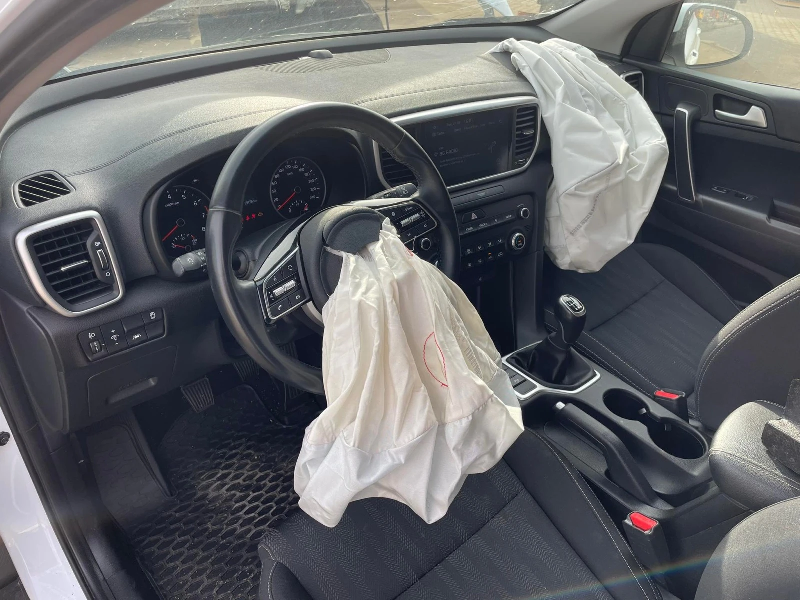 Kia Sportage 1.6 | Mobile.bg   11