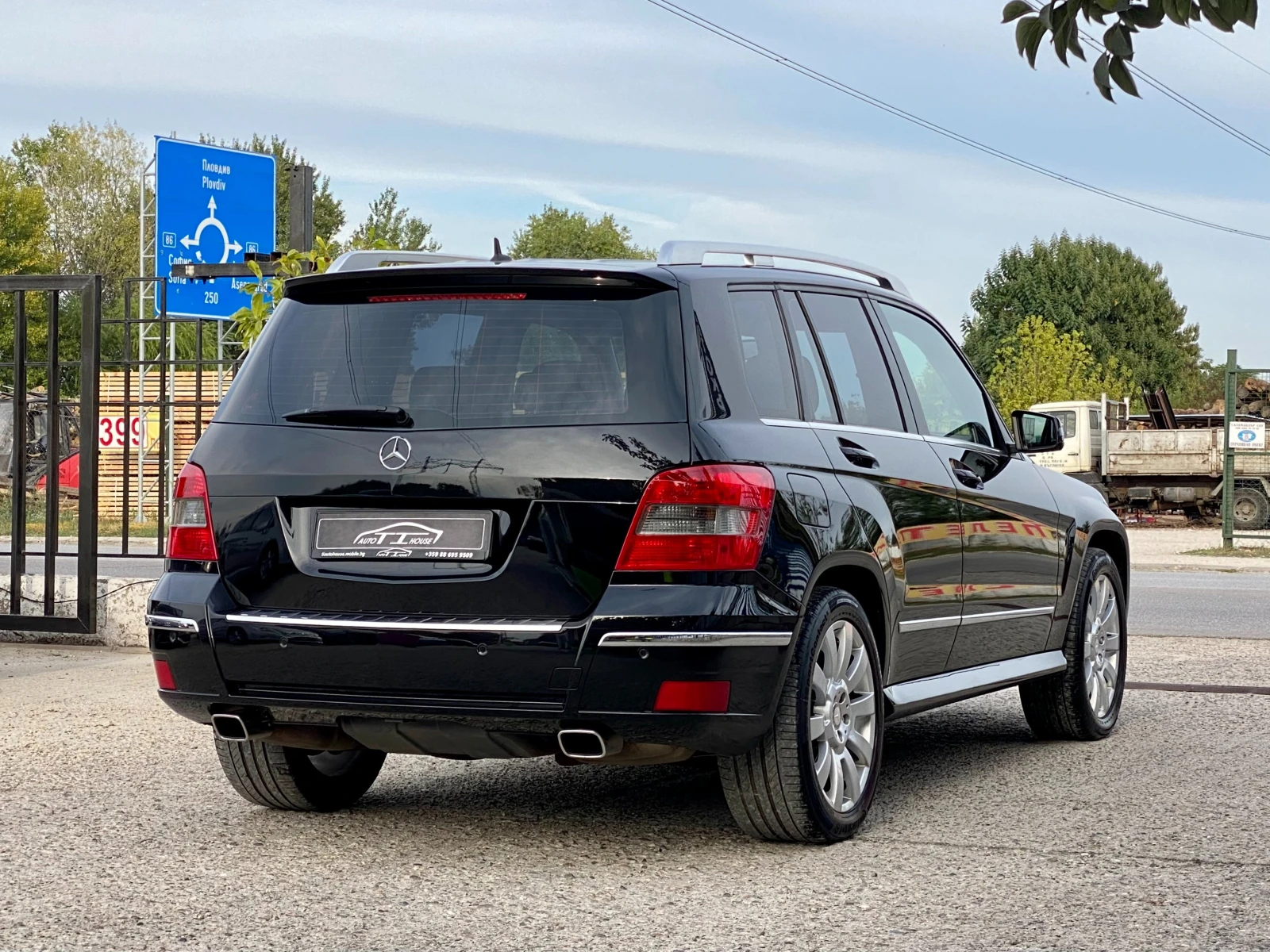 Mercedes-Benz GLK 350* 4Matic* Pano* Germany*  - изображение 2