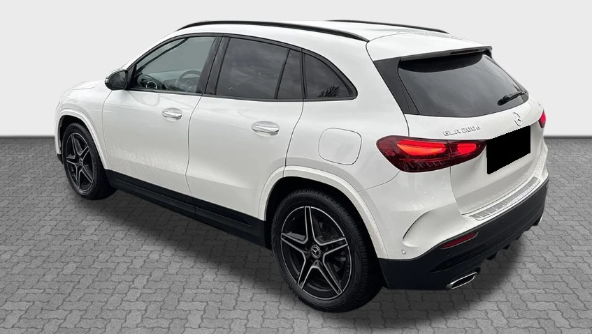 Mercedes-Benz GLA 200d 4Matic AMG Line - изображение 3