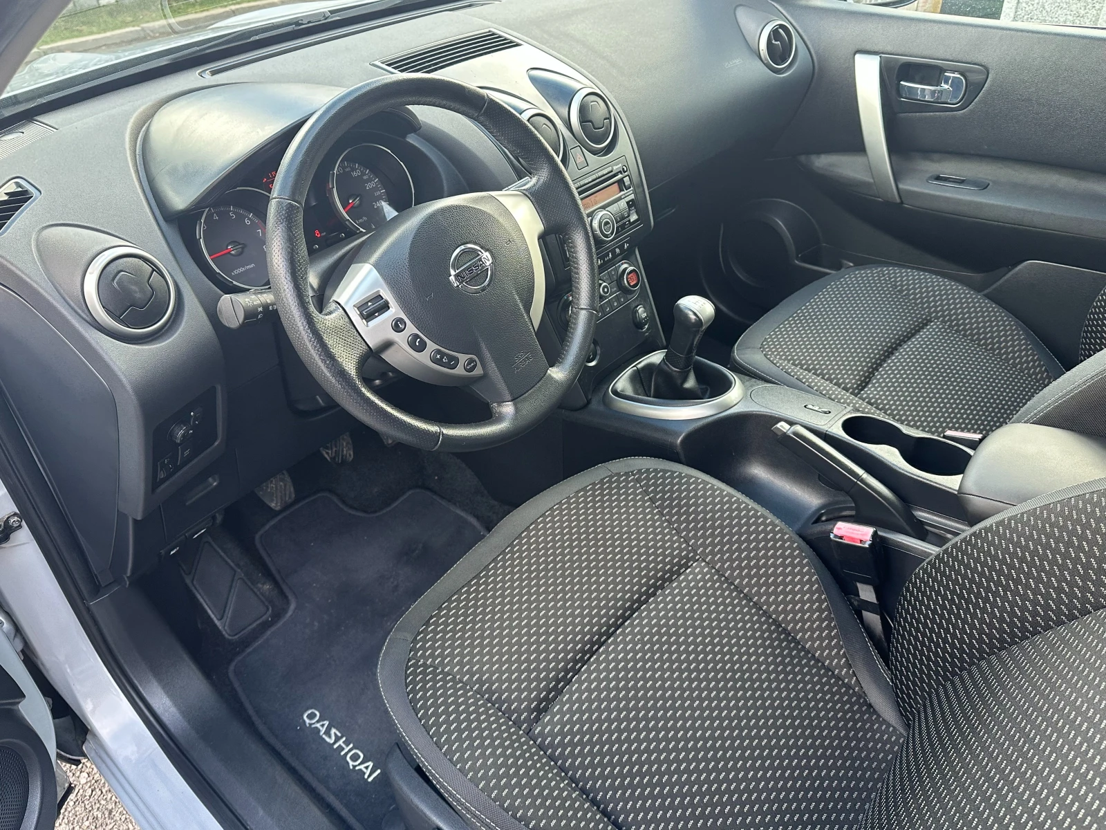 Nissan Qashqai 1.6i-114k.s-59000km!!!EURO4-5ск.-КЛИМАТРОНИК-PDC - изображение 8