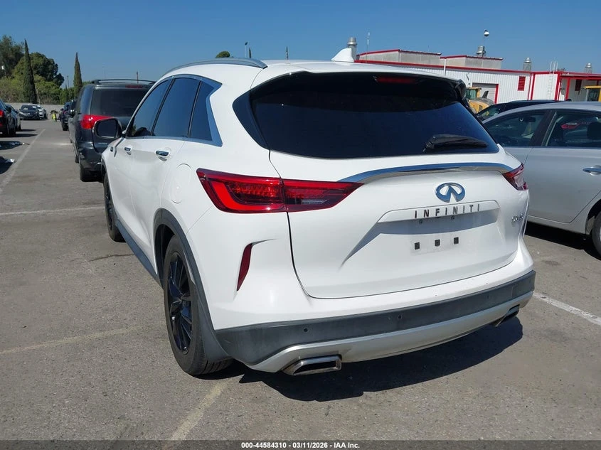 Infiniti QX50 2.0l Luxe, снимка 3 - Автомобили и джипове - 53863142