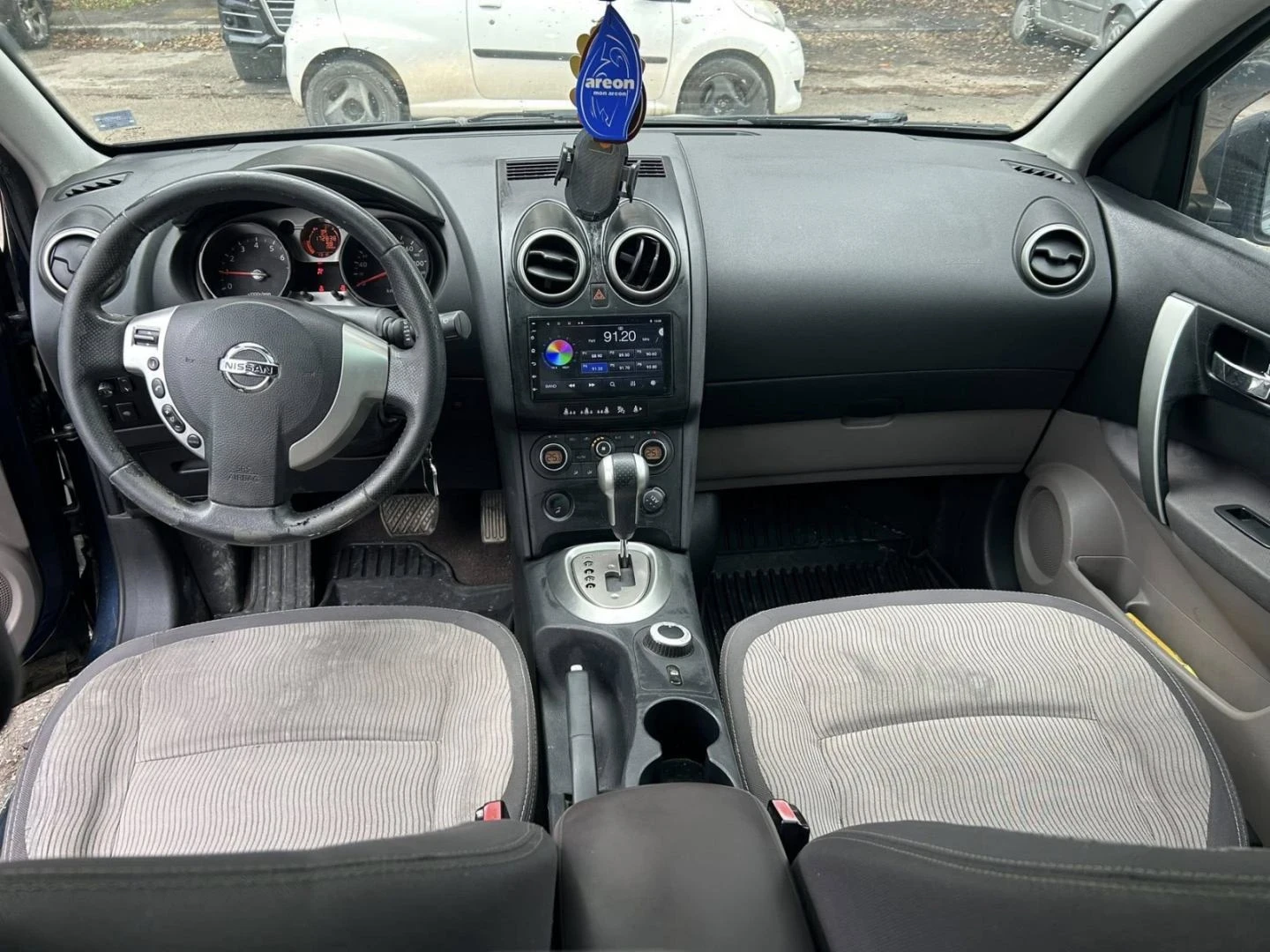 Nissan Qashqai, снимка 6 - Автомобили и джипове - 53969346